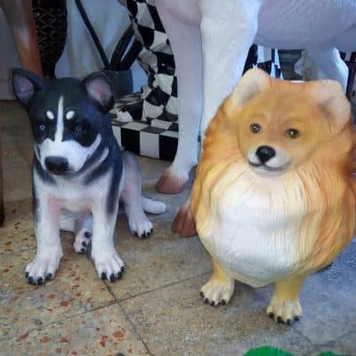 פסל של כלב פומרניין