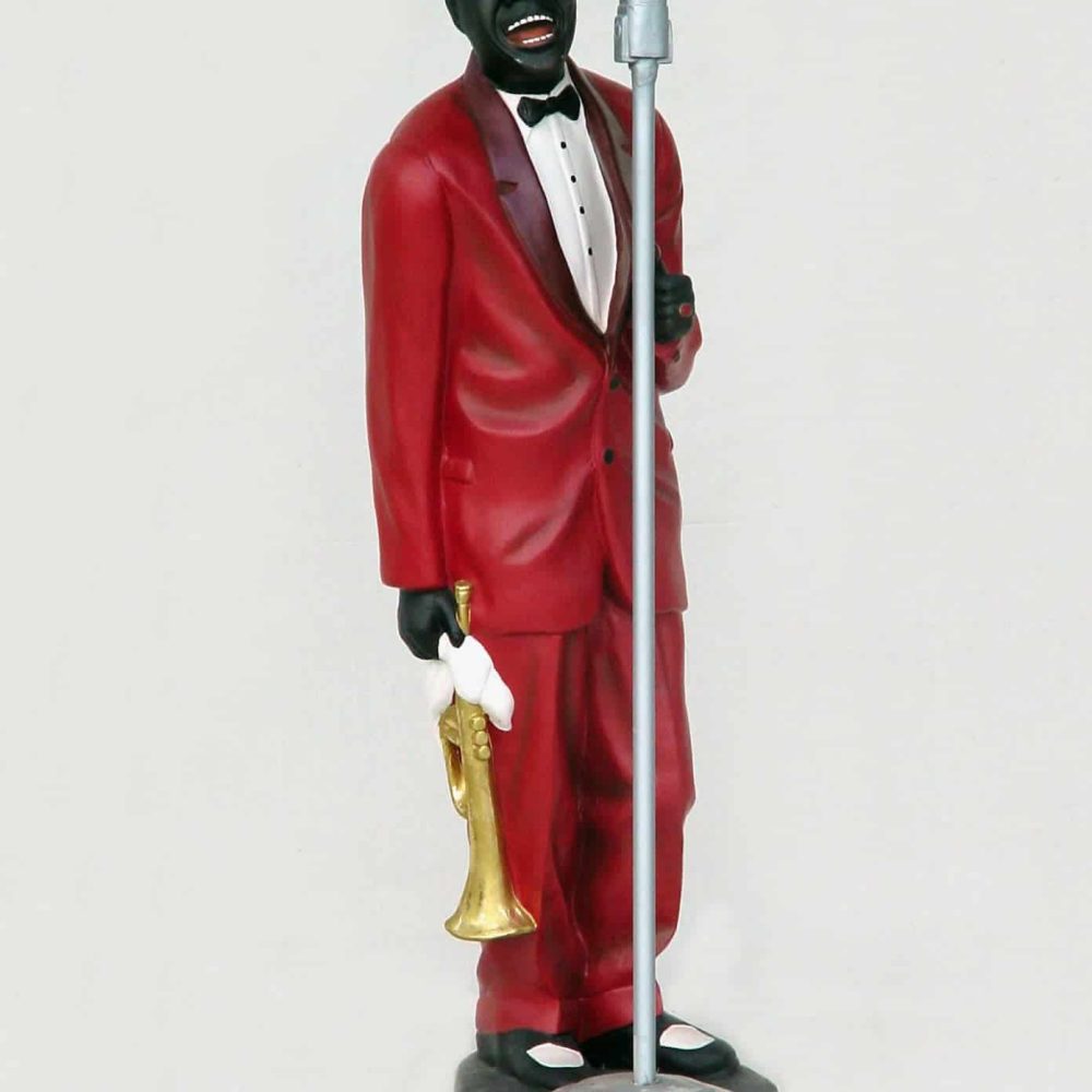 פסל של זמר אופרה