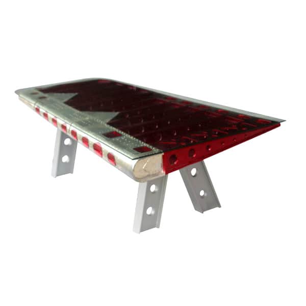 שולחן כנף מטוס