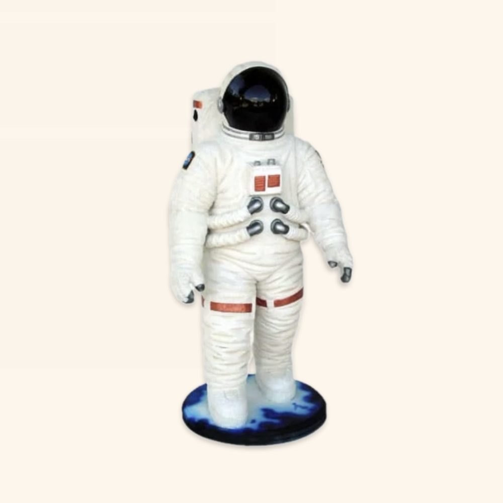 פסל אסטרונאוט קטן