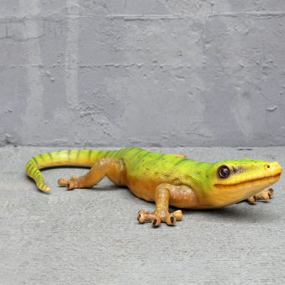 פסל של שממית