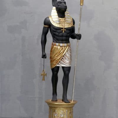 פסל של אנוביס