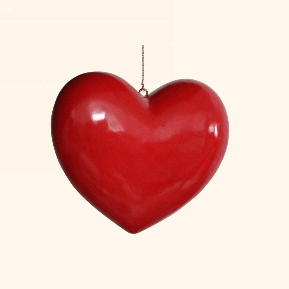 פסל של לב לתלייה